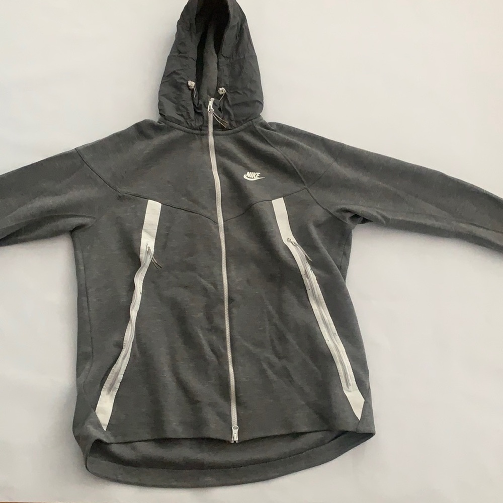 NIKE TECH SWEATSUIT